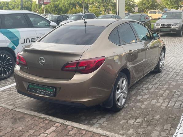 Opel Astra J Рестайлинг с пробегом 2012 года, цена 720 000 рублей, 160233 км, седан, Автокод Объявления