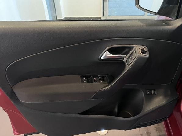 Volkswagen Polo V с пробегом 2014 года, цена 1 133 000 рублей, 104302 км, седан, Автокод Объявления