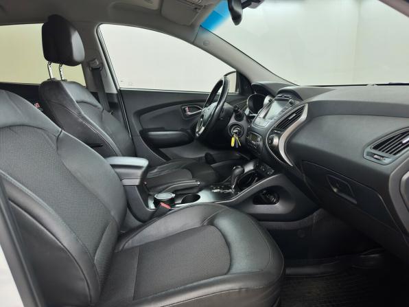 Hyundai ix35 I Рестайлинг с пробегом 2013 года, цена 1 400 000 рублей, 221028 км, внедорожник, Автокод Объявления