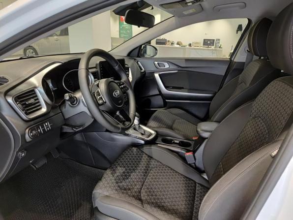 Kia Ceed III с пробегом 2021 года, цена 1 920 000 рублей, 103619 км, хэтчбек, Автокод Объявления