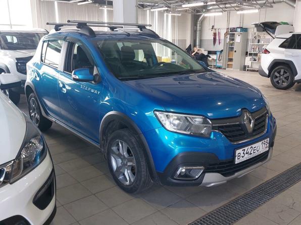 Renault Sandero II Рестайлинг с пробегом 2018 года, цена 1 035 000 рублей, 92313 км, хэтчбек, Автокод Объявления