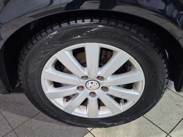 Volkswagen Multivan T5 Рестайлинг с пробегом 2010 года, цена 2 050 000 рублей, 258000 км, минивэн, Автокод Объявления
