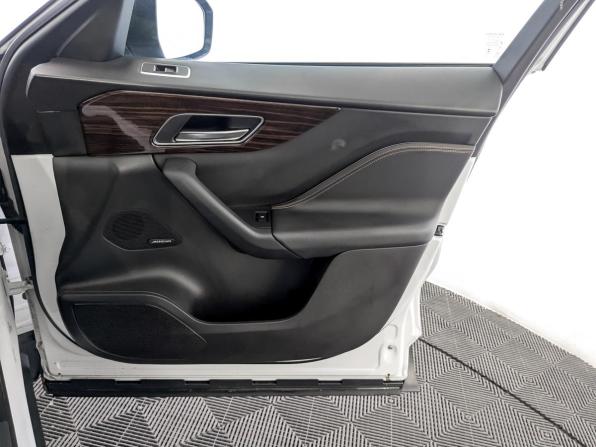 Jaguar F-Pace I с пробегом 2016 года, цена 2 295 000 рублей, 128810 км, внедорожник, Автокод Объявления