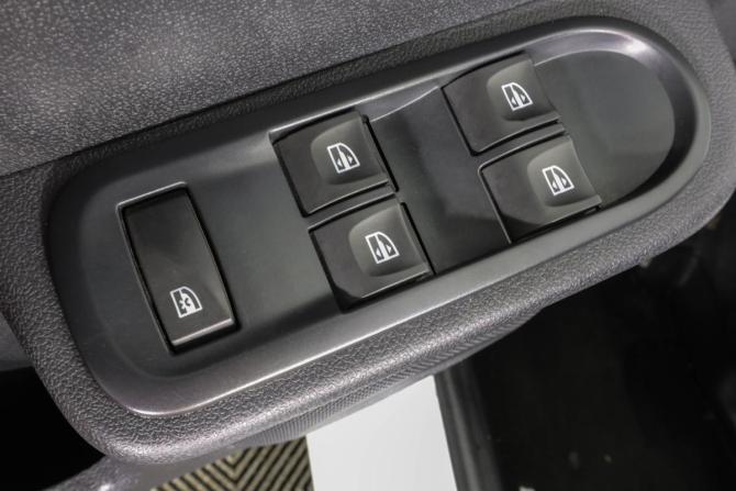 Lada (ВАЗ) Largus I Рестайлинг с пробегом 2024 года, цена 1 329 000 рублей, 11300 км, универсал, Автокод Объявления