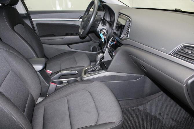 Hyundai Elantra VI (AD) с пробегом 2018 года, цена 1 399 000 рублей, 110089 км, седан, Автокод Объявления