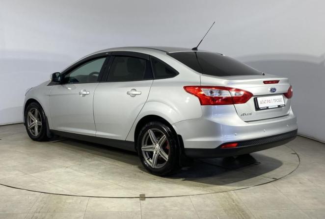 Ford Focus III с пробегом 2012 года, цена 645 000 рублей, 264536 км, седан, Автокод Объявления