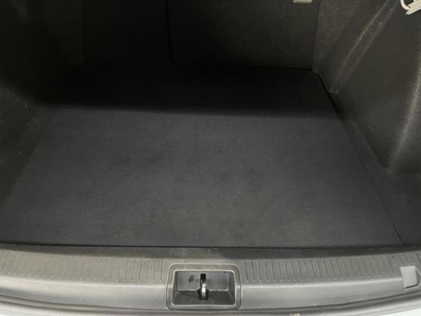Renault Fluence I Рестайлинг с пробегом 2013 года, цена 1 008 100 рублей, 56858 км, седан, Автокод Объявления