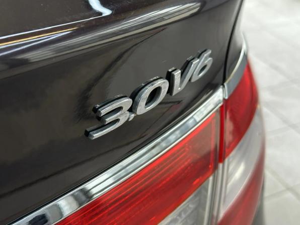 Hyundai Grandeur V с пробегом 2012 года, цена 990 000 рублей, 318251 км, седан, Автокод Объявления