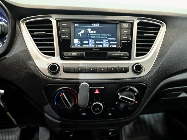 Hyundai Solaris II Рестайлинг с пробегом 2021 года, цена 1 490 000 рублей, 122526 км, седан, Автокод Объявления