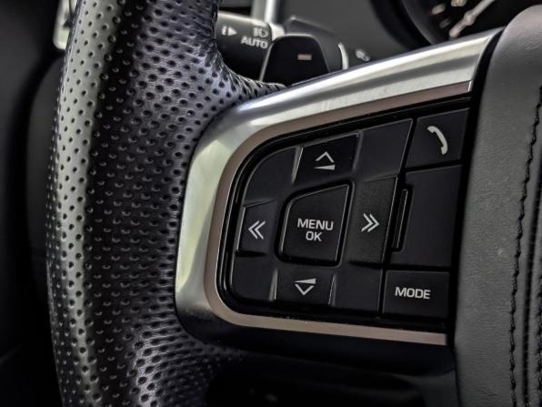 Land Rover Discovery Sport I с пробегом 2018 года, цена 2 399 000 рублей, 136078 км, внедорожник, Автокод Объявления