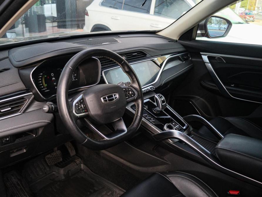 Geely Atlas Pro Москва  - изображение 12
