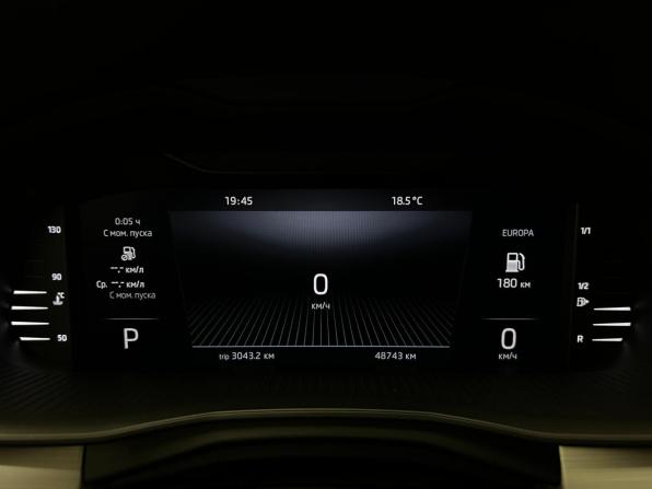 Skoda Rapid II с пробегом 2021 года, цена 1 996 000 рублей, 48743 км, лифтбек, Автокод Объявления