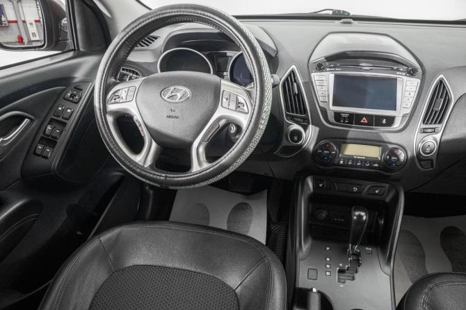 Hyundai ix35 I Рестайлинг с пробегом 2013 года, цена 1 649 000 рублей, 132000 км, внедорожник, Автокод Объявления