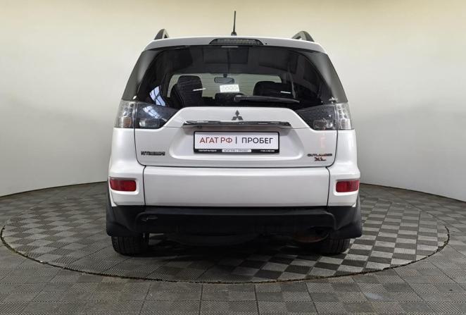 Mitsubishi Outlander II Рестайлинг с пробегом 2011 года, цена 1 090 000 рублей, 202353 км, внедорожник, Автокод Объявления