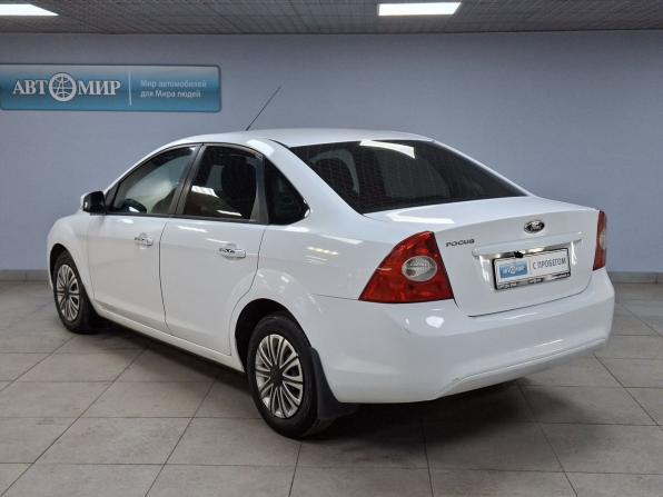 Ford Focus II Рестайлинг с пробегом 2011 года, цена 580 000 рублей, 251401 км, седан, Автокод Объявления