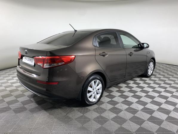 Kia Rio III Рестайлинг с пробегом 2016 года, цена 929 000 рублей, 180688 км, седан, Автокод Объявления
