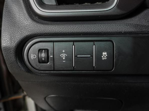 Kia Ceed III с пробегом 2019 года, цена 1 849 000 рублей, 70432 км, универсал, Автокод Объявления