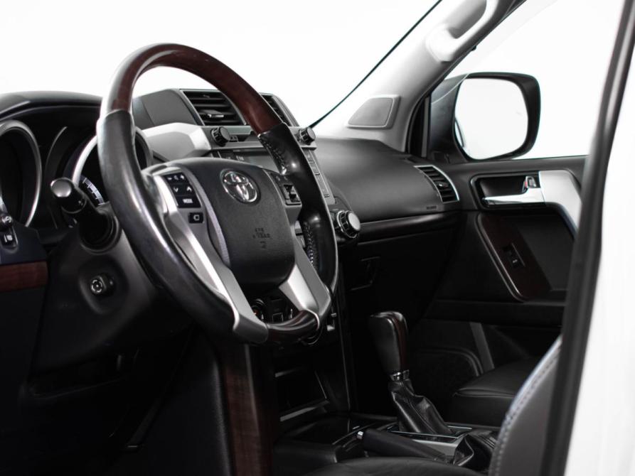 Toyota Land Cruiser Prado 150 Series Рестайлинг 1 Москва  - изображение 11