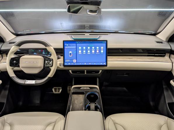 JETOUR DASHING I с пробегом 2024 года, цена 2 220 000 рублей, 30474 км, внедорожник, Автокод Объявления