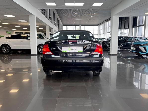 Ford Focus I Рестайлинг с пробегом 2004 года, цена 395 000 рублей, 188112 км, седан, Автокод Объявления