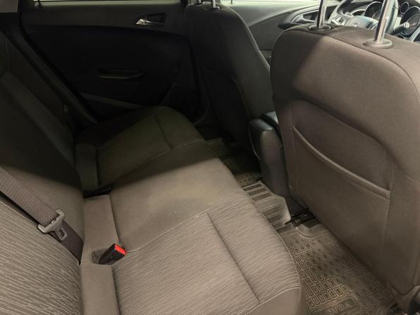 Opel Astra J Рестайлинг с пробегом 2014 года, цена 699 000 рублей, 160270 км, хэтчбек, Автокод Объявления