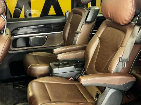Mercedes-Benz V-Класс II (W639) с пробегом 2019 года, цена 4 899 000 рублей, 185000 км, минивэн, Автокод Объявления