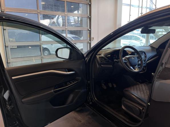 Lada (ВАЗ) Vesta I с пробегом 2018 года, цена 1 063 000 рублей, 144358 км, универсал, Автокод Объявления
