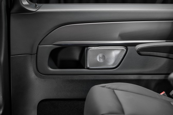 Новый Mercedes-Benz V-Класс III (W447) Рестайлинг 2 2024 года, цена 20 598 000 рублей, минивэн, Автокод Объявления