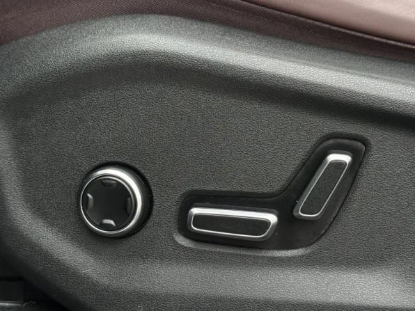 Geely Monjaro I с пробегом 2023 года, цена 2 700 000 рублей, 103236 км, внедорожник, Автокод Объявления