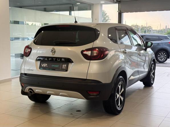 Renault Kaptur I с пробегом 2018 года, цена 1 367 000 рублей, 138608 км, внедорожник, Автокод Объявления