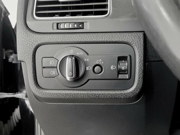 Volkswagen Touareg II с пробегом 2011 года, цена 1 380 000 рублей, 319081 км, внедорожник, Автокод Объявления