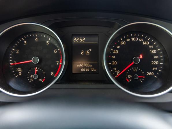 Volkswagen Jetta VI Рестайлинг с пробегом 2015 года, цена 1 048 000 рублей, 223196 км, седан, Автокод Объявления