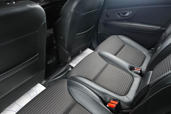Renault Scenic III с пробегом 2018 года, цена 1 859 000 рублей, 180000 км, компактвэн, Автокод Объявления