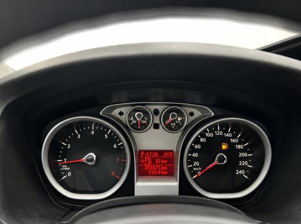 Ford Focus II Рестайлинг с пробегом 2011 года, цена 635 000 рублей, 201000 км, седан, Автокод Объявления