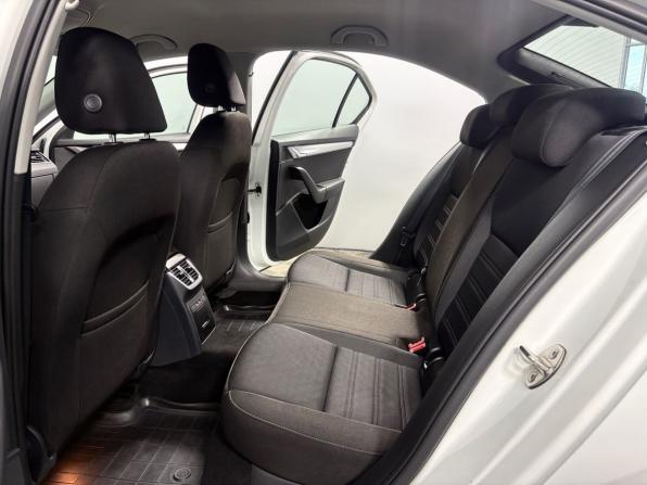 Skoda Octavia III (A7) Рестайлинг с пробегом 2019 года, цена 1 990 000 рублей, 72326 км, лифтбек, Автокод Объявления