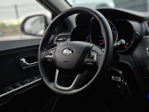 Kia Rio III с пробегом 2014 года, цена 760 000 рублей, 206000 км, седан, Автокод Объявления