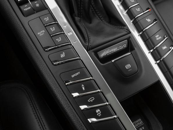 Porsche Macan I с пробегом 2016 года, цена 4 590 000 рублей, 77552 км, внедорожник, Автокод Объявления