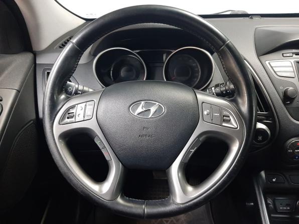 Hyundai ix35 I Рестайлинг с пробегом 2013 года, цена 1 211 000 рублей, 196480 км, внедорожник, Автокод Объявления