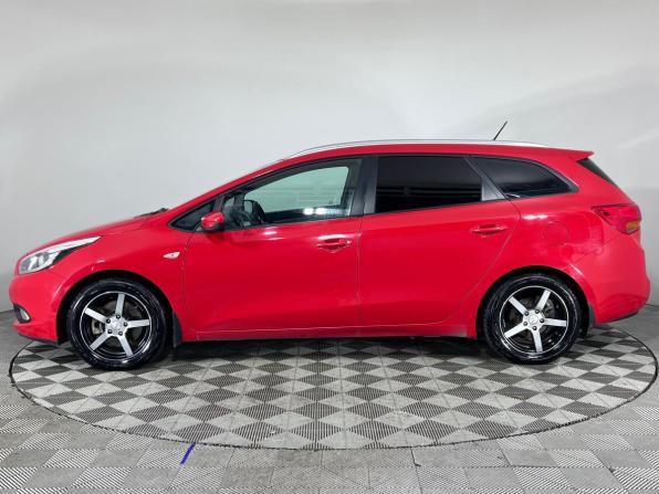 Kia Ceed II с пробегом 2015 года, цена 1 121 000 рублей, 158705 км, универсал, Автокод Объявления