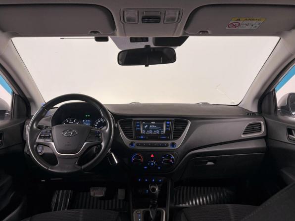Hyundai Solaris II с пробегом 2017 года, цена 1 259 000 рублей, 79976 км, седан, Автокод Объявления