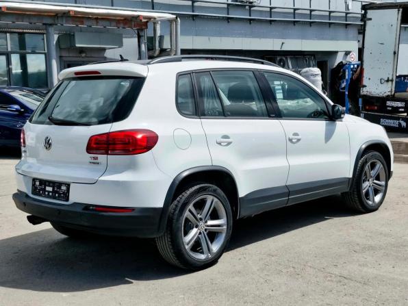 Volkswagen Tiguan I Рестайлинг с пробегом 2016 года, цена 1 559 000 рублей, 163757 км, внедорожник, Автокод Объявления