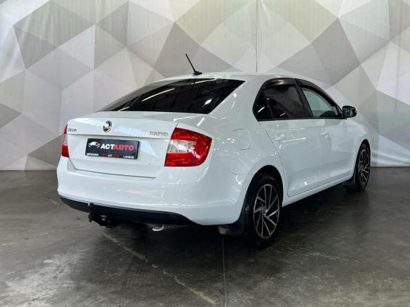Skoda Rapid I Рестайлинг с пробегом 2018 года, цена 1 130 000 рублей, 130000 км, лифтбек, Автокод Объявления