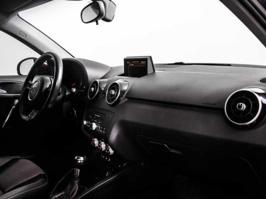 Audi A1 I (8X) Москва  - изображение 10