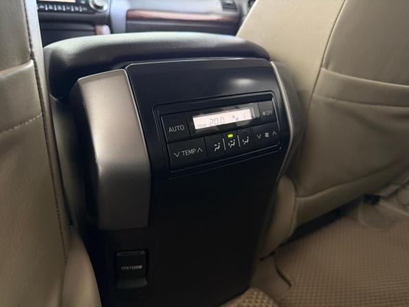 Toyota Land Cruiser Prado 150 Series с пробегом 2010 года, цена 2 900 000 рублей, 148800 км, внедорожник, Автокод Объявления