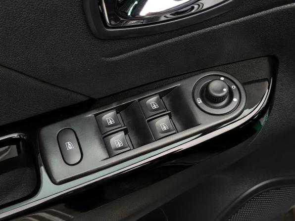 Renault Kaptur I с пробегом 2018 года, цена 1 450 000 рублей, 116677 км, внедорожник, Автокод Объявления