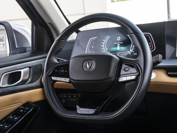 Changan Hunter Plus с пробегом 2024 года, цена 2 798 000 рублей, 45000 км, offers.body_type.unknown, Автокод Объявления