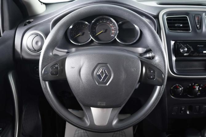 Renault Sandero II с пробегом 2018 года, цена 999 000 рублей, 64512 км, хэтчбек, Автокод Объявления