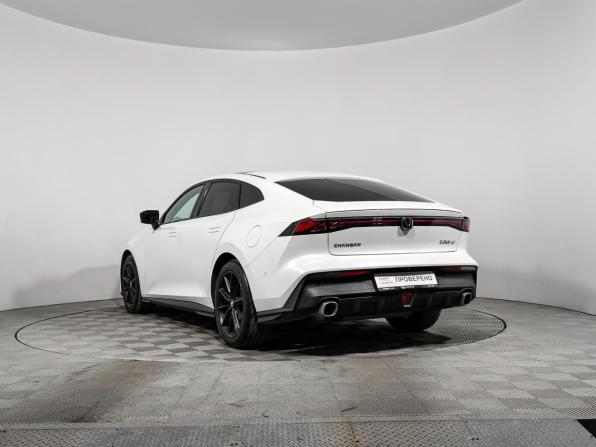 Changan UNI-V I с пробегом 2024 года, цена 2 150 000 рублей, 38500 км, лифтбек, Автокод Объявления