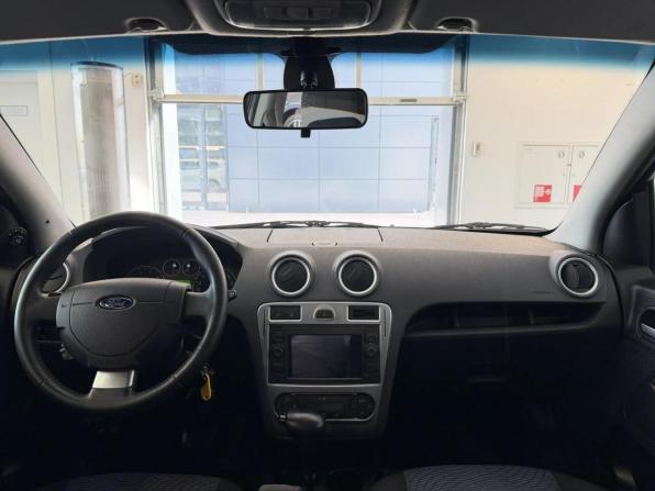 Ford Fusion I Рестайлинг с пробегом 2011 года, цена 609 000 рублей, 239216 км, хэтчбек, Автокод Объявления