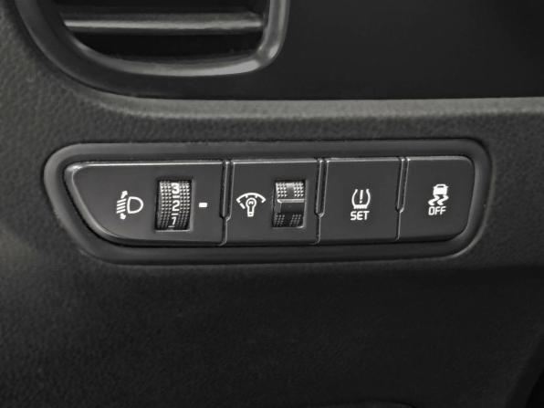 Kia Rio IV с пробегом 2017 года, цена 999 900 рублей, 318000 км, седан, Автокод Объявления